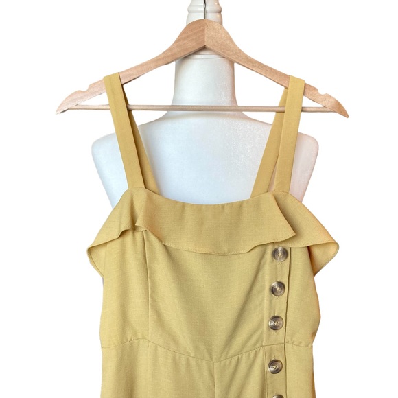 NWT essue Women’s mustard jumpsuit with straps and asymmetrical buttons - Sz S - Picture 6 of 13